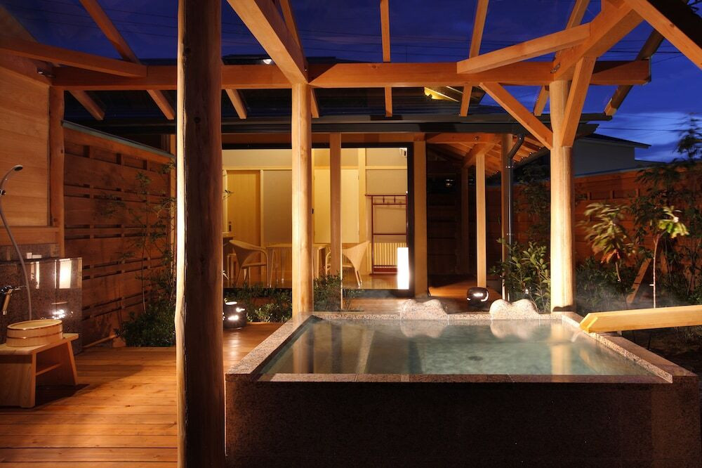 “日帰りプラン”で開放的な貸切温泉とランチを満喫4001582