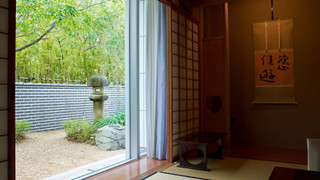 ジャパニーズ ガーデンスイート 禁煙 (2F) シングルベッド2台+布団2組