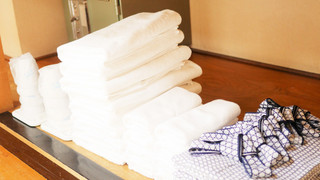 和室17畳・バストイレ共用　喫煙可能