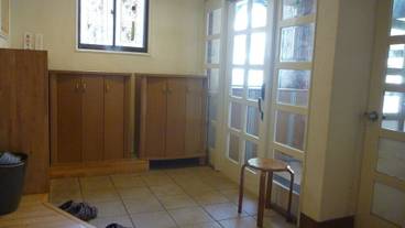 内部エントランス / 2