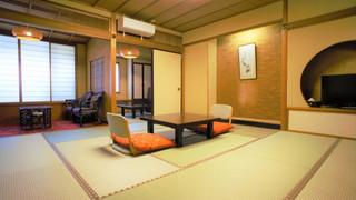 数寄屋風和室・元禄館