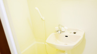 洋室トリプルルーム バストイレ付き・禁煙