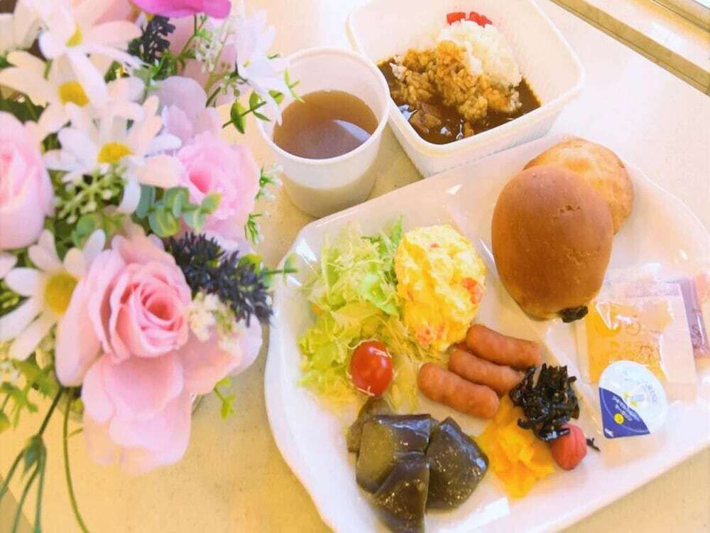 朝食