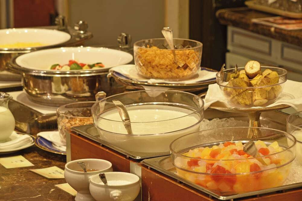 朝食ビュッフェ