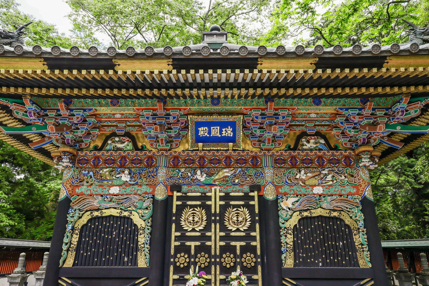◎豪華絢爛な建物と、心洗われる杉木立「瑞鳳殿」4575231