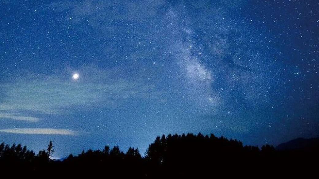 テントからみえる夜空 / 4