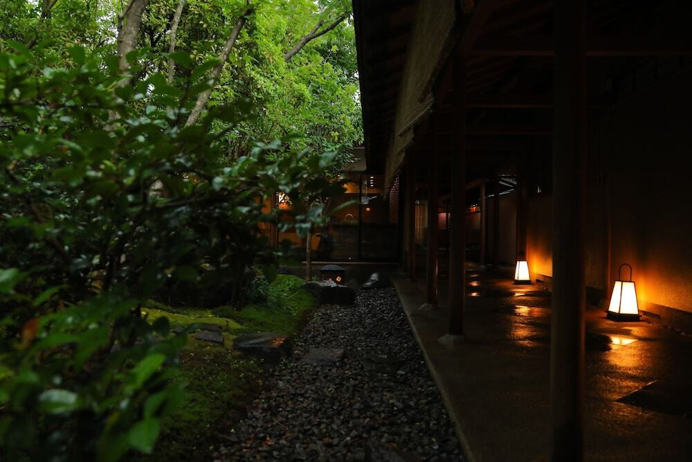 数寄屋造りの離れで露天風呂と「豚しゃぶ」を♪4240359