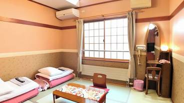 客室 / 19