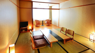 和室　共用バスルーム