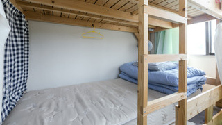 A 鍵付き個室 (1～4名)