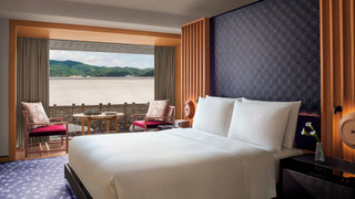 スイート キングベッド 1 台 マウンテンビュー