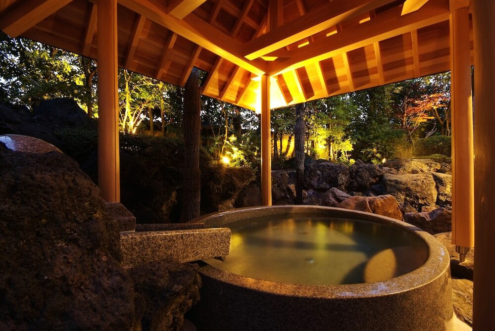 夕刻のかがり火が幻想的♡全館畳敷きでリラックス4019493