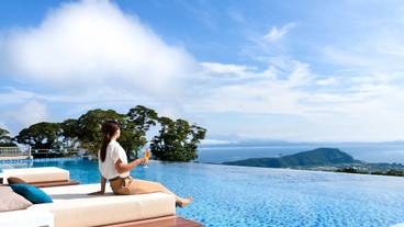 インフィニティ プール / 4