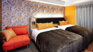 ツインルーム ダブルベッド 2 台 喫煙可