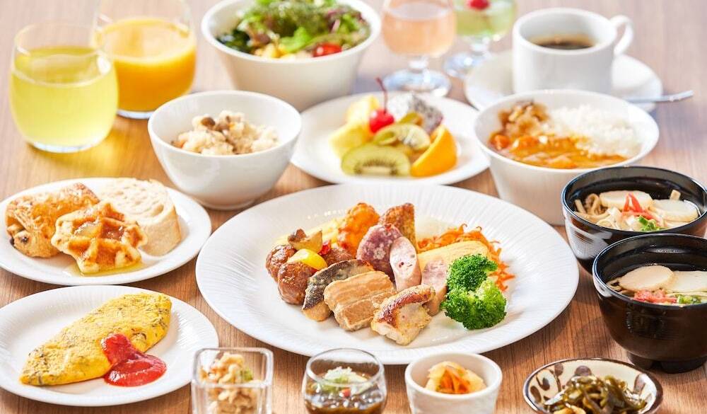 沖縄ならではの料理も豊富 / 2