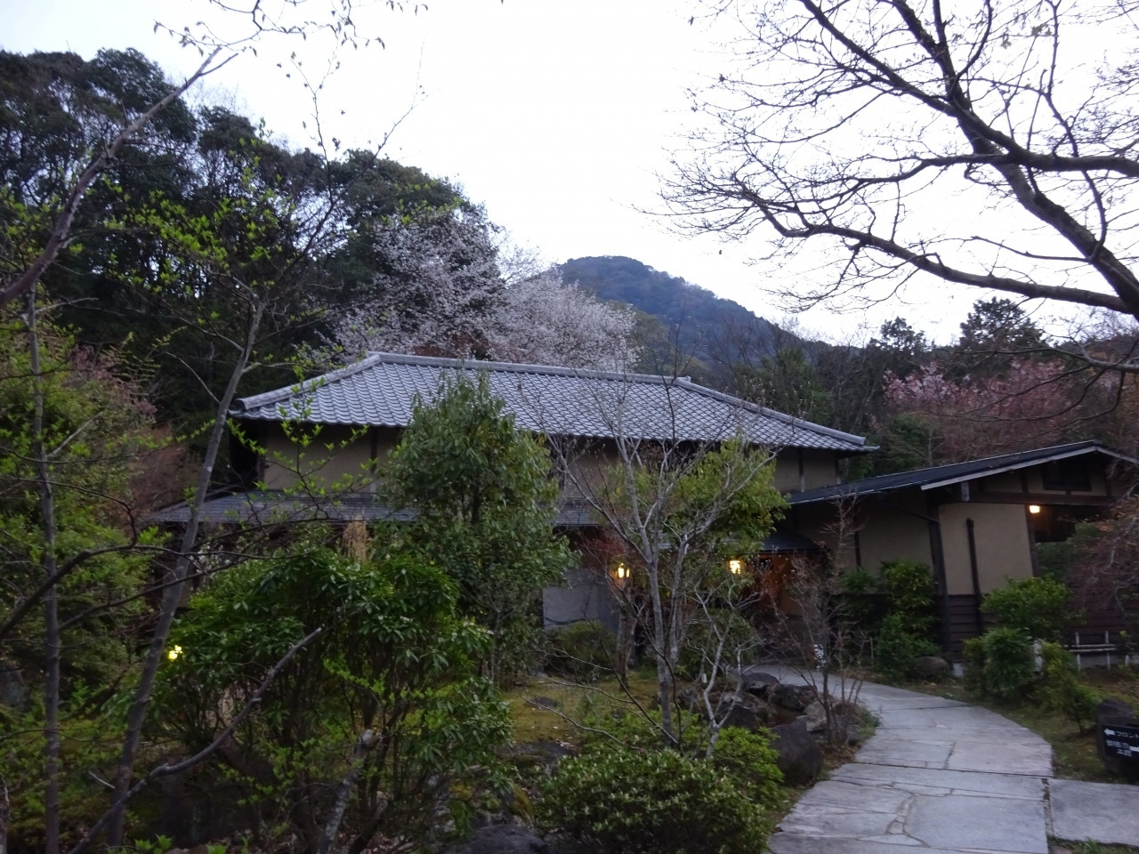 懐かしさを感じる、暖かさ溢れる温泉施設3483739