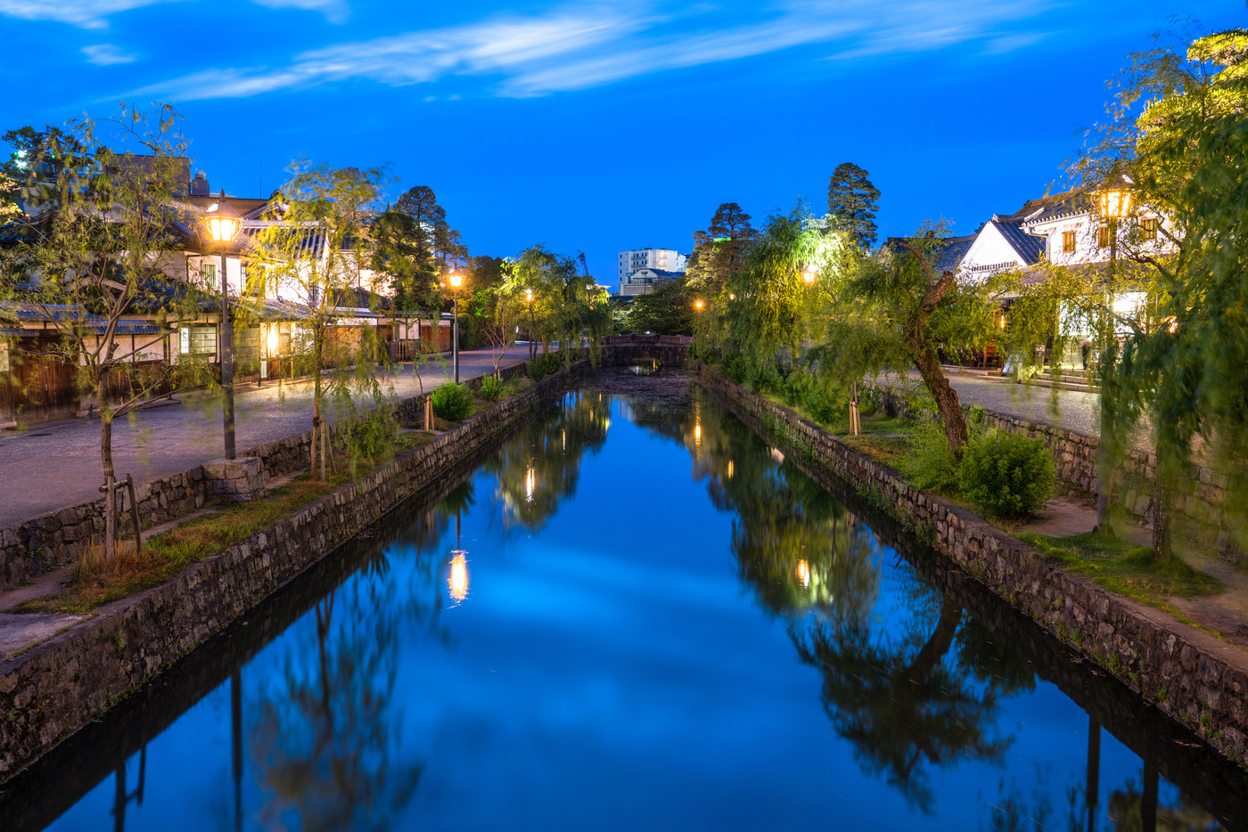 《岡山県》倉敷美観地区の夜・伝統的な街並み《初夏》