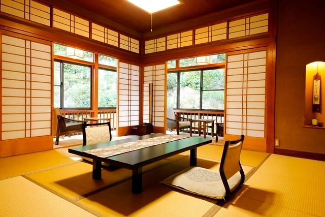 離れ　和室10畳 / 1