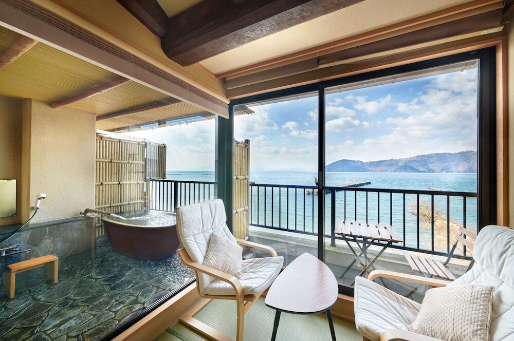 全て半露天風呂付き客室！静かな奥琵琶湖で彼とおこもりステイ3455356