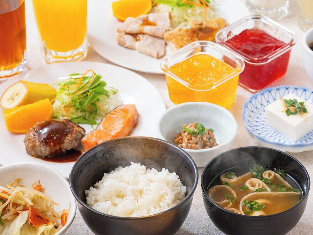朝食