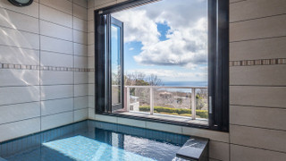 デラックスビューバス