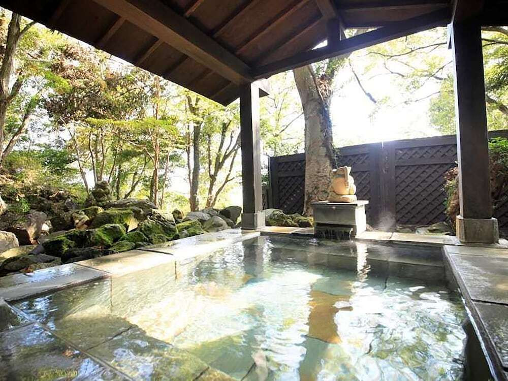 “伊豆のバリ風ホテル”でお財布いらずのリゾートステイを満喫♪3996691