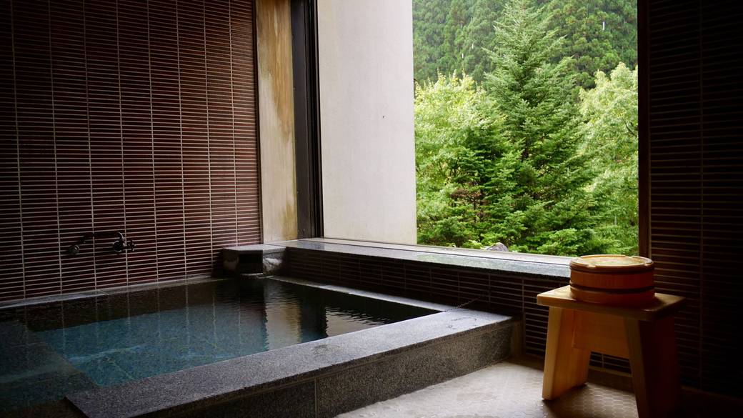 ラグジュアリースイート 半露天 / 2