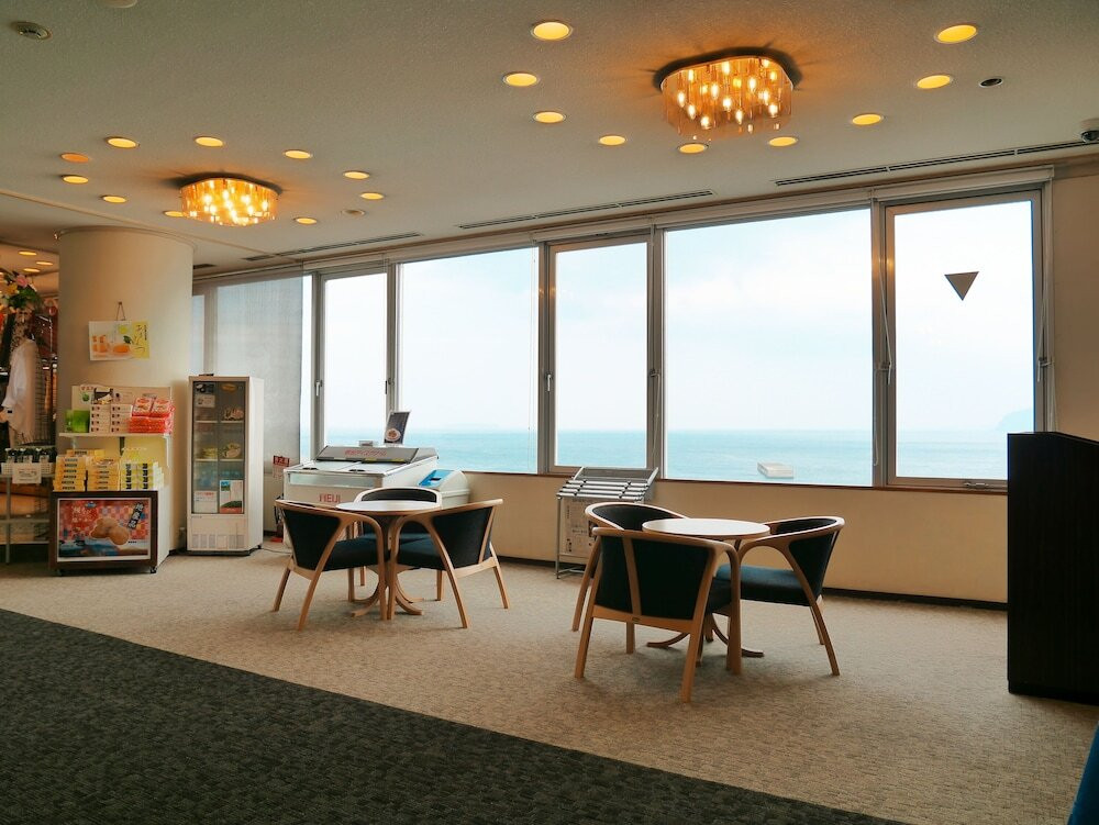 ロビー応接スペース