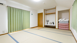 和室 3人部屋 共用バスルーム