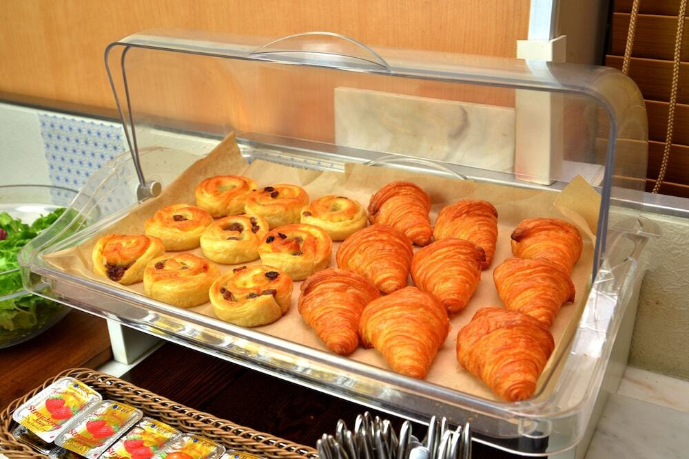 朝食ビュッフェ