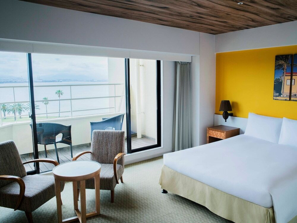 南の島みたいな絶景に感動!人気スポット“海の中道”にあるリゾート3847506