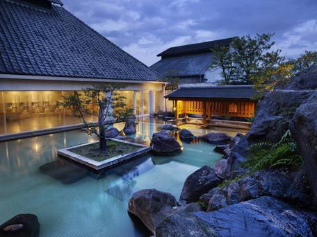 べっぷの宿 ホテル白菊 / 1