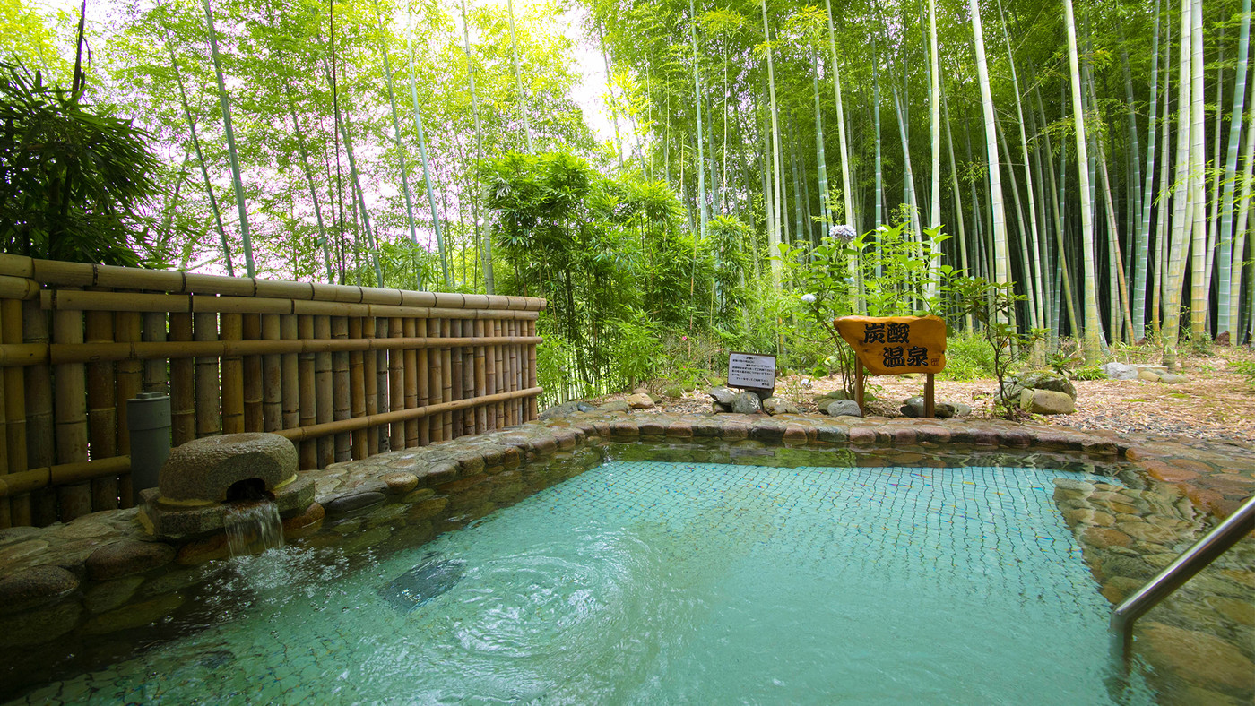 プチプチはじける炭酸露天が楽しい、知る人ぞ知る穴場宿3525980