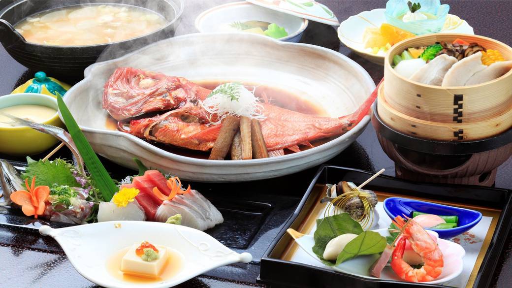 金目鯛にステーキ…
絶品会席を部屋食で / 2