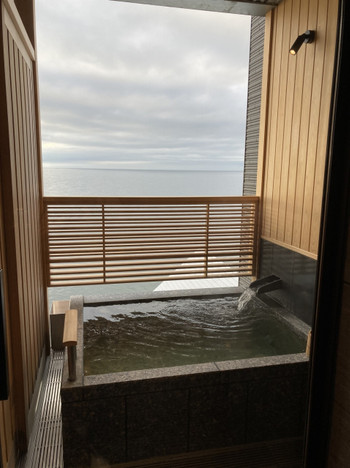 レイクフロントのウェルネスリゾートでラグジュアリーな記念日4265636