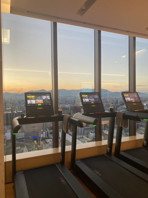 朝ジム！景色一望できる