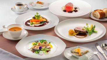 食事・飲み物 / 5