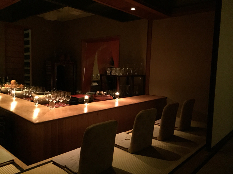 「あらや滔々庵」 内観 31467508 バー