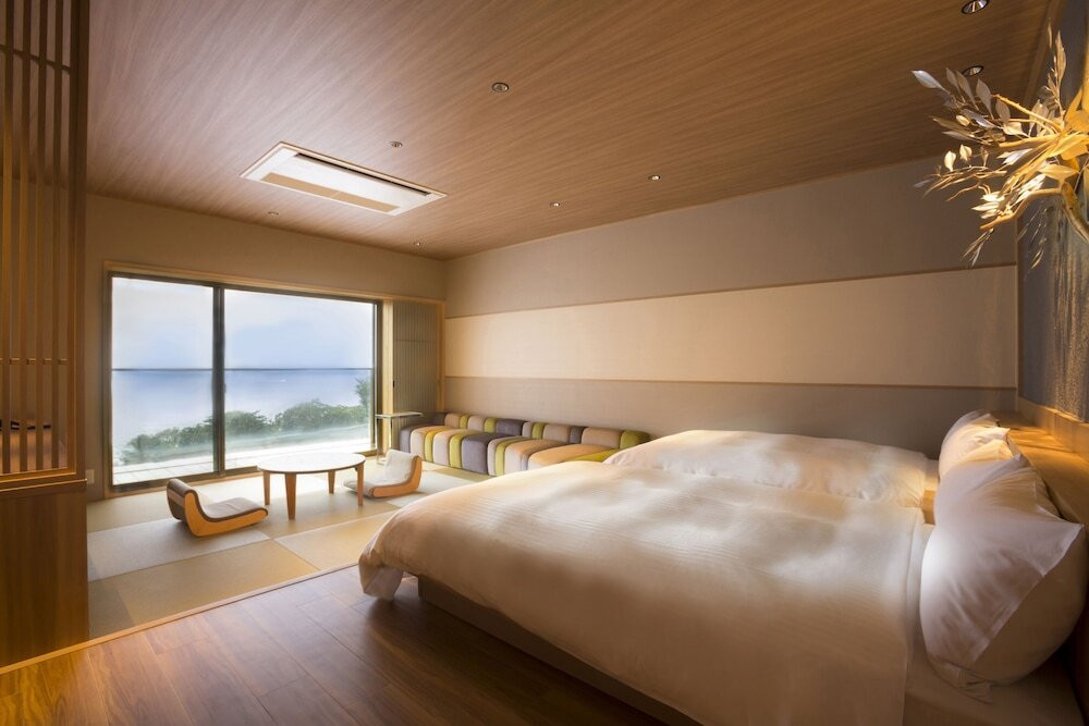 日本海を部屋から眺め、細やかな味わいのカニコースを満喫3361649