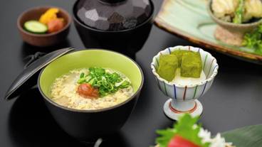 食事・飲み物 / 1