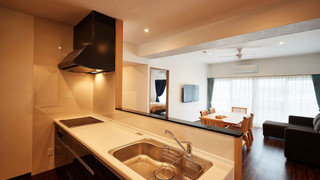 ロイヤル アパートメント