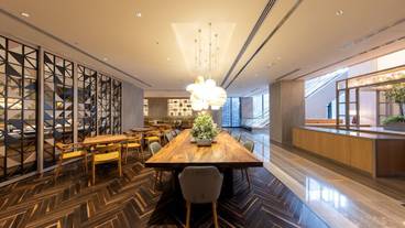 ロビーラウンジ / 17