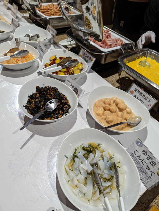 モーニング一部