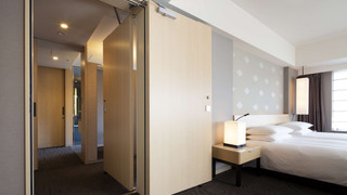 コネクティングルーム(1デラックスキング & 1プレミアコーナーツイン), 禁煙