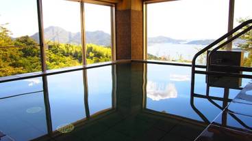 屋内スパ浴槽 / 1