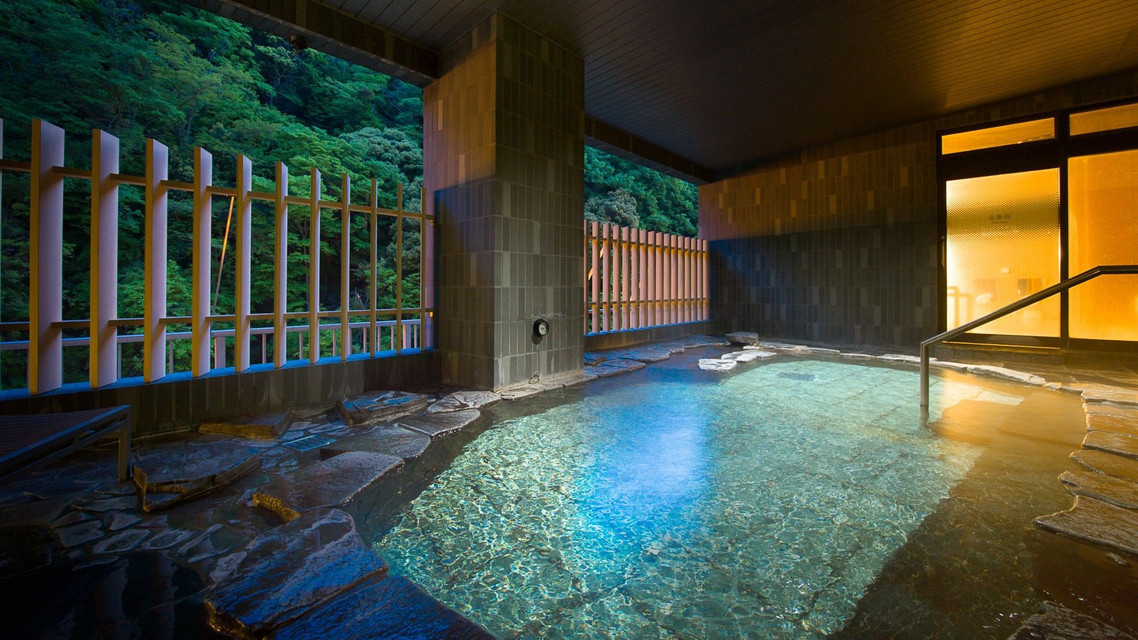 大浴場「絹の湯」①