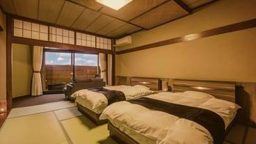 客室 / 30