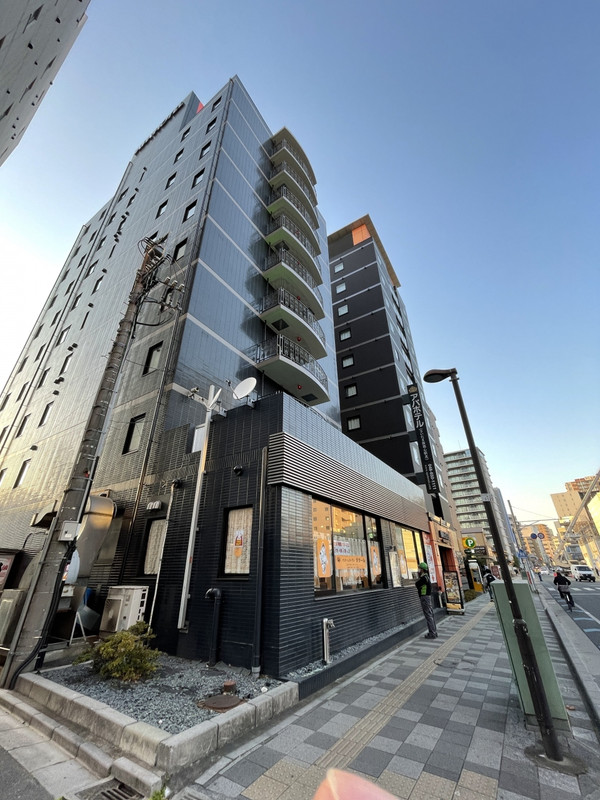 手前が本館、奥が別館です。