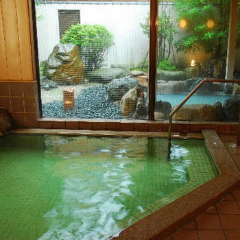 3. お部屋でゆっくり料理を楽しめる「村上館湯伝」3844694