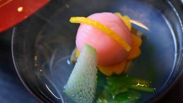 食事・飲み物 / 18